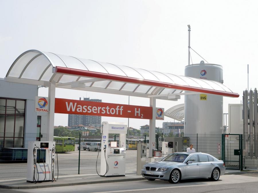  BMW Hydrogen 7 2006 года  (фото 54 из 73)
